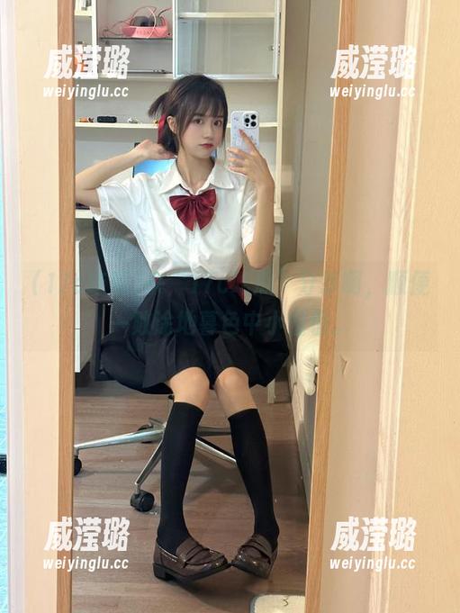 来“17c吃瓜”分享啊，顺便一败涂地暮色中小憧憬。
