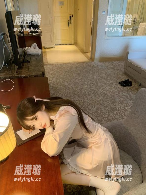 17c吃瓜 分享聊天记录,17c吃瓜上的奇妙对话,啧啧啧!