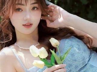 “17吃瓜网”——你的八卦地址，让我联想起深夜的披萨！
