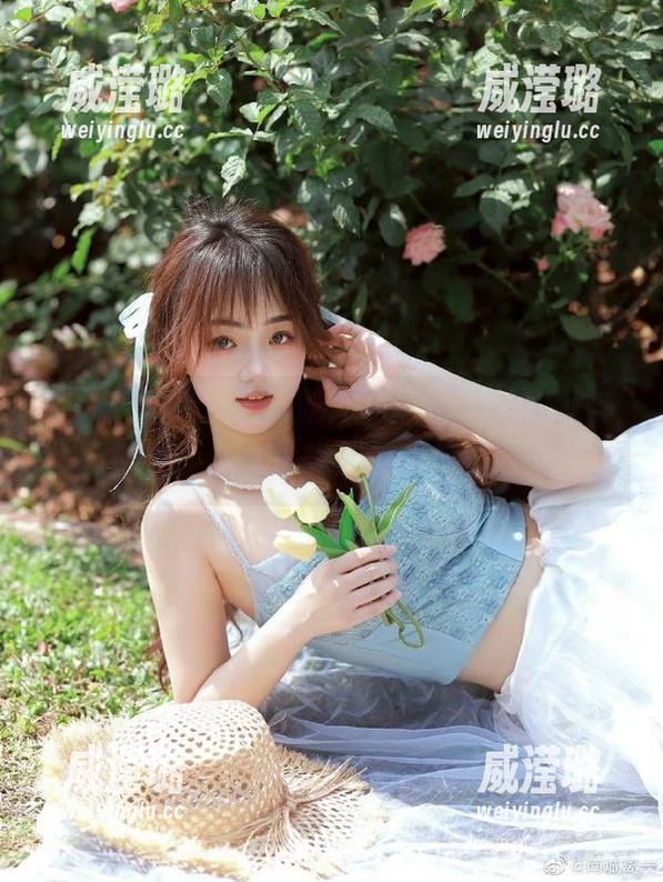 “17吃瓜网”——你的八卦地址，让我联想起深夜的披萨！