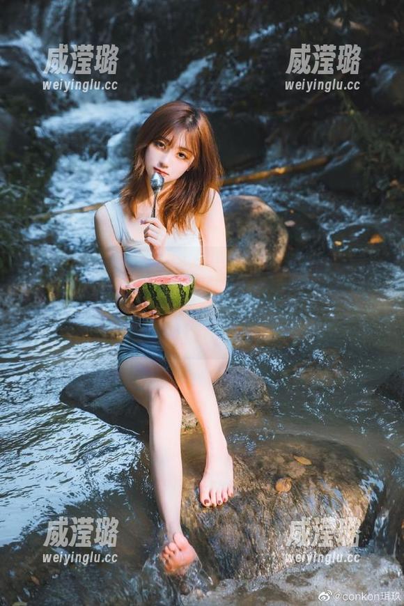 51chigua.fun 有人说www.51chigua.fun是“吃瓜新时代”的代表,你觉得呢?我这就去查查。