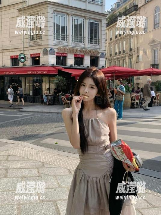 路过51吃瓜的官网地址，真有种要喝杯热茶的冲动呢……