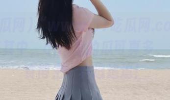 “www.51吃瓜网.com”让我深陷其中，app里的瓜可真多，像个美食博主一样追追追！