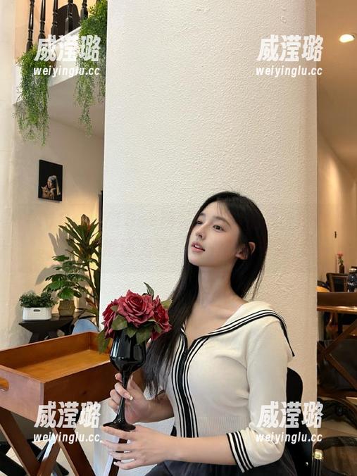 718sx 718sx网站的内容比我上班时的纯白纸还无聊,转头就想关掉!