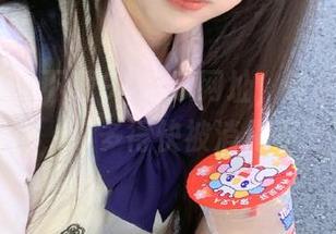 下载91吃瓜网址，轻松变身网络侦探，瓜多得快被消化不良了！