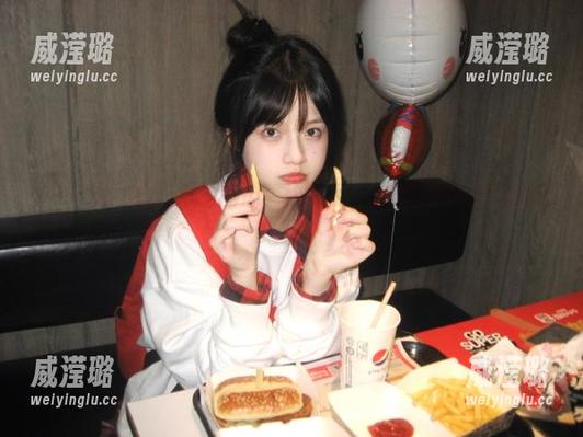 揪心的瓜，快来看“91吃瓜中心”的新地址！
