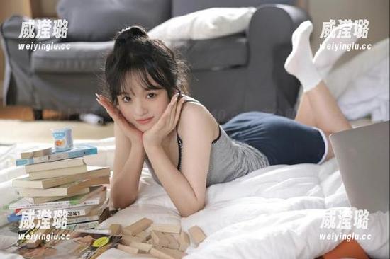 上班无聊？快速登录zztt740.ccm来个瓜，把你这一周的烦恼抛到九霄云外。