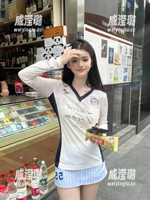 免费吃瓜 免费吃瓜的视频像极了深夜鸡汤,有综艺有娱乐,果然满足我的好奇心。