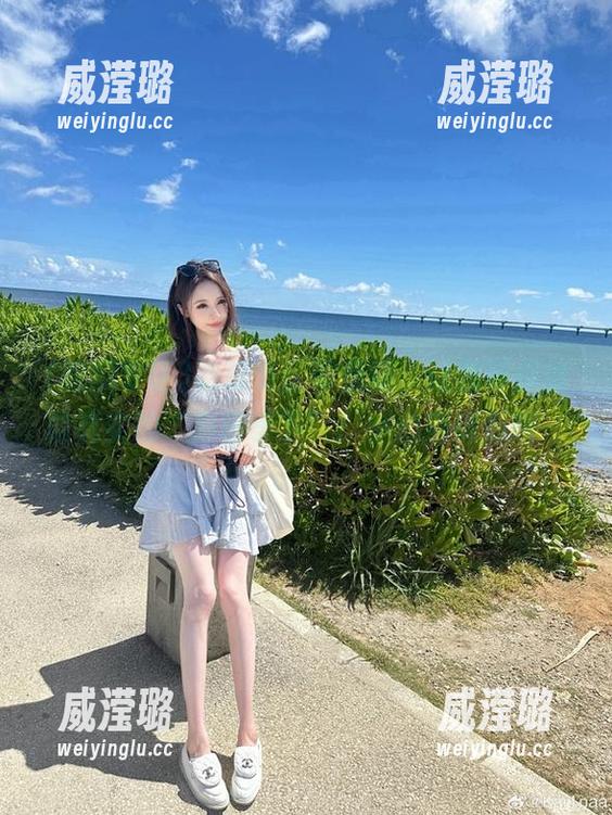 吃瓜专区苹果版，让我带你体验真实的“瓜田李下”！小心别踩到哦～