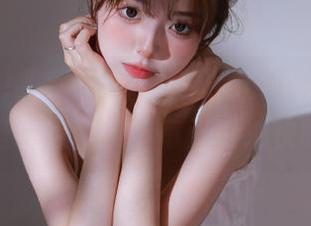我就想问，吃瓜网的视频更新频率是不是有点强了！每天瓜都快吃撑了。