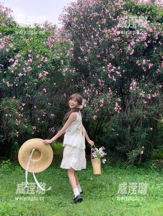 吃瓜部落 等等,吃瓜部落里大家都在疯狂观看,这究竟是怎么一回事