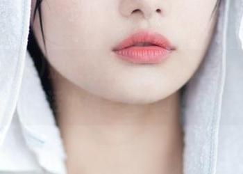别慌，先来观看明星黑料，生活小确幸又有了！