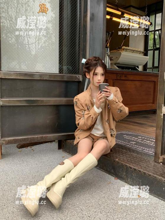 “黑料不打烊万里长征”竟然把我这条线路捎进了一个又一个八卦漩涡，停下就要被甩到黑暗角落？