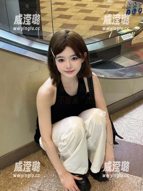 网页上的黑料不打烊，正能量正在时不时来“捣乱”！