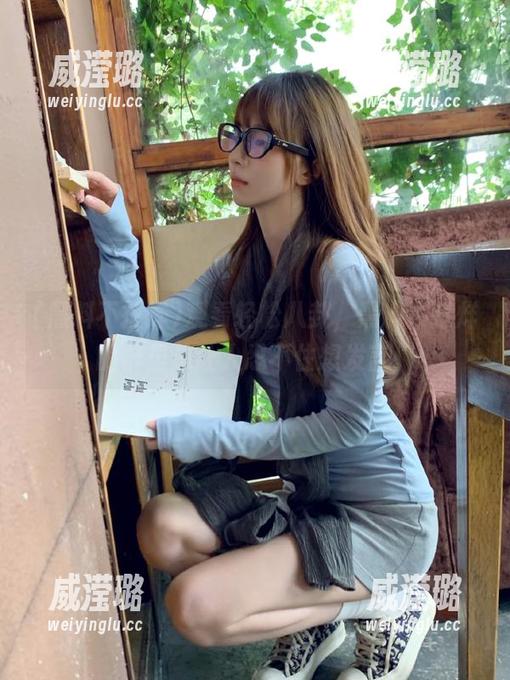 观看轻松八卦，黑料不打烊的群里总让人忍不住想发言。