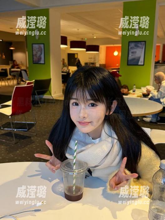 ios上的万篇长征黑料不打烊，反差在线，瞬间在屏幕前困惑住！
