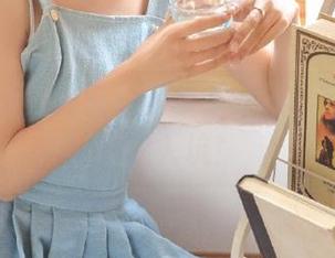 黑料社区永不迷路，随时随地带你入坑！