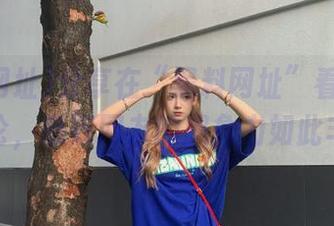 分享在“黑料网址”看到的疯狂言论，感叹网友的想象力如此丰富。