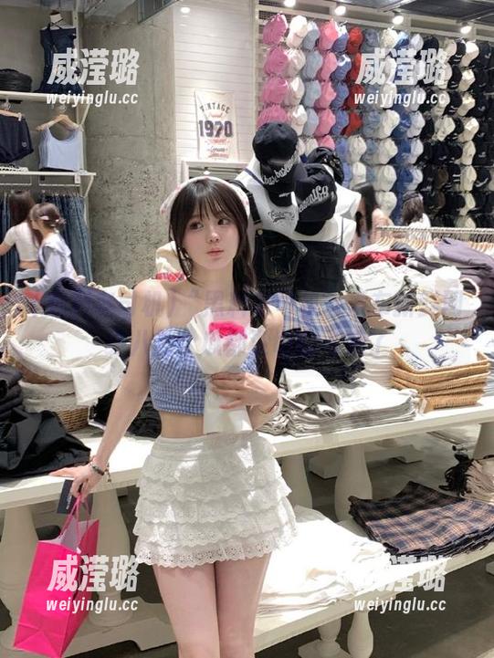 “黑料老司机”发布新鲜网络八卦，瓜都没切就飞来了